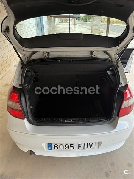 Usado BMW 120 163 CV (119 kW) 2006 Blanco Utilitario