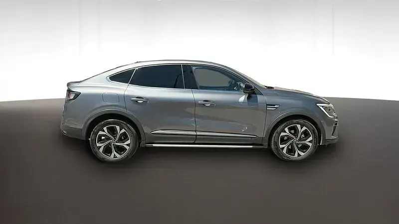 Usado Renault Arkana Techno 145 CV (106 kW) 2024 Gris SUV
