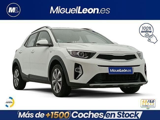 Usado Kia Stonic 84 CV (61 kW) 2023 Blanco SUV