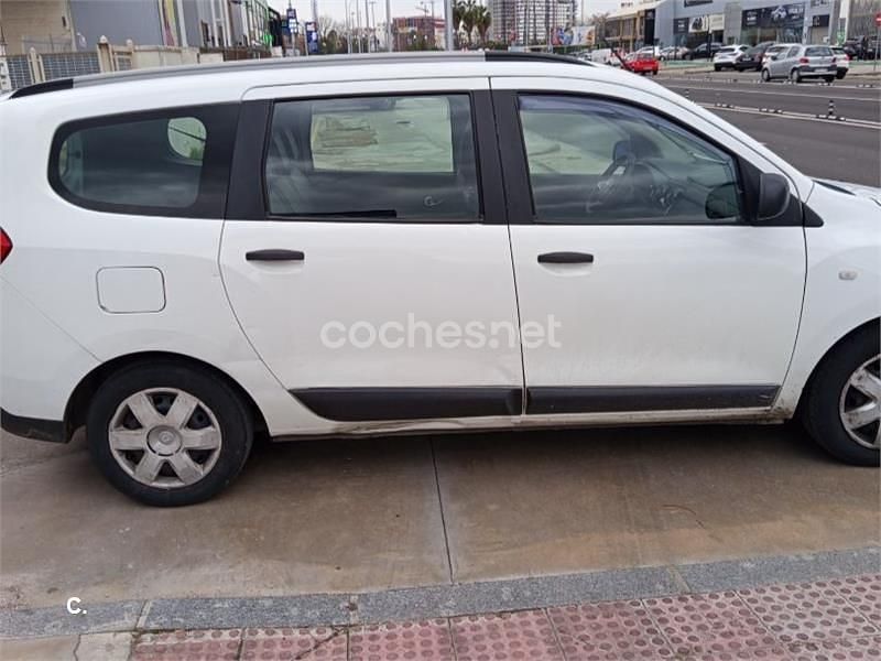 Usado Dacia Lodgy Comfort 95 CV (69 kW) 2019 Blanco Monovolumen