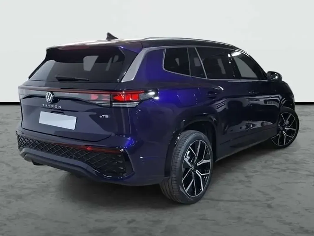 Usado VW Tayron R-line 150 CV (110 kW) 2025 Burdeos SUV