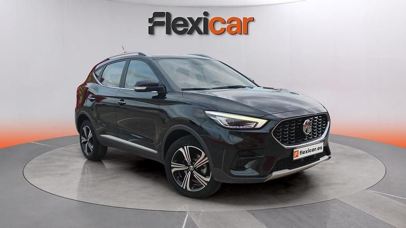 Usado MG ZS Comfort 111 CV (81 kW) 2022 Verde SUV