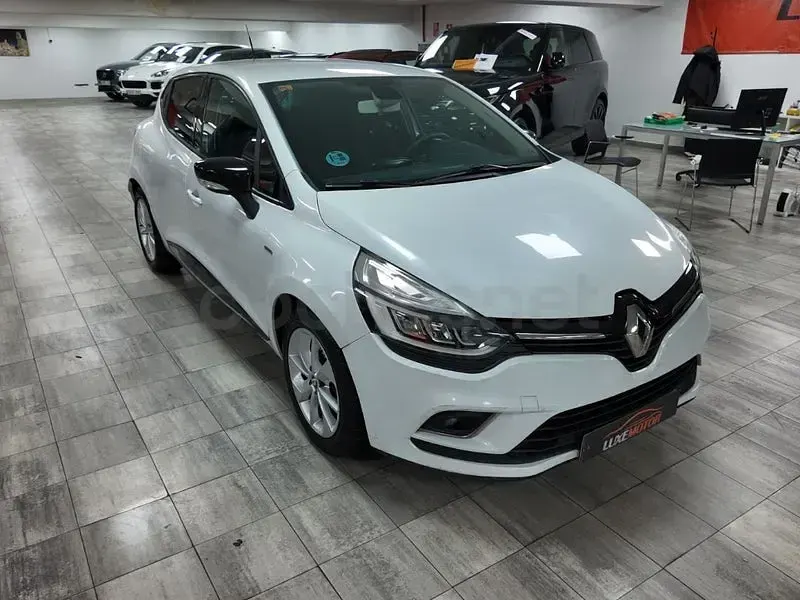 Usado Renault Clio IV LIMITED 90 CV (66 kW) 2017 Blanco Berlina