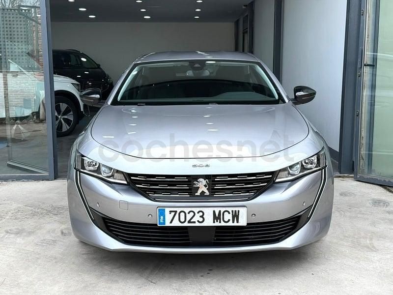 Usado Peugeot 508 Active 130 CV (95 kW) 2023 Gris / plata Berlina