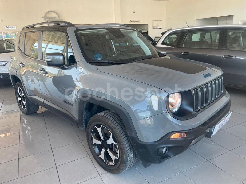 Gris / plata Usado 2022 Jeep Renegade Trailhawk SUV | 18.900 € (Buen precio) - Imagen 1/4