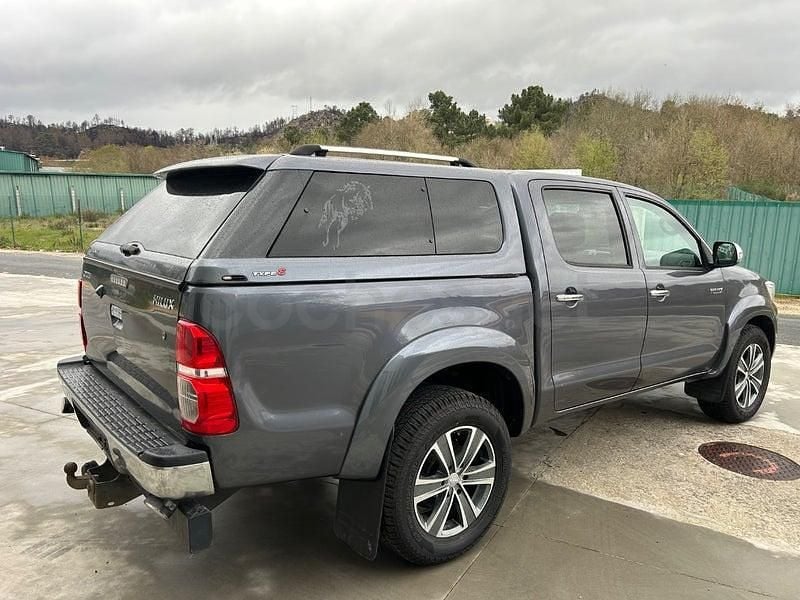 Usado Toyota HiLux 171 CV (125 kW) 2014 Gris / plata Pickup/Camioneta