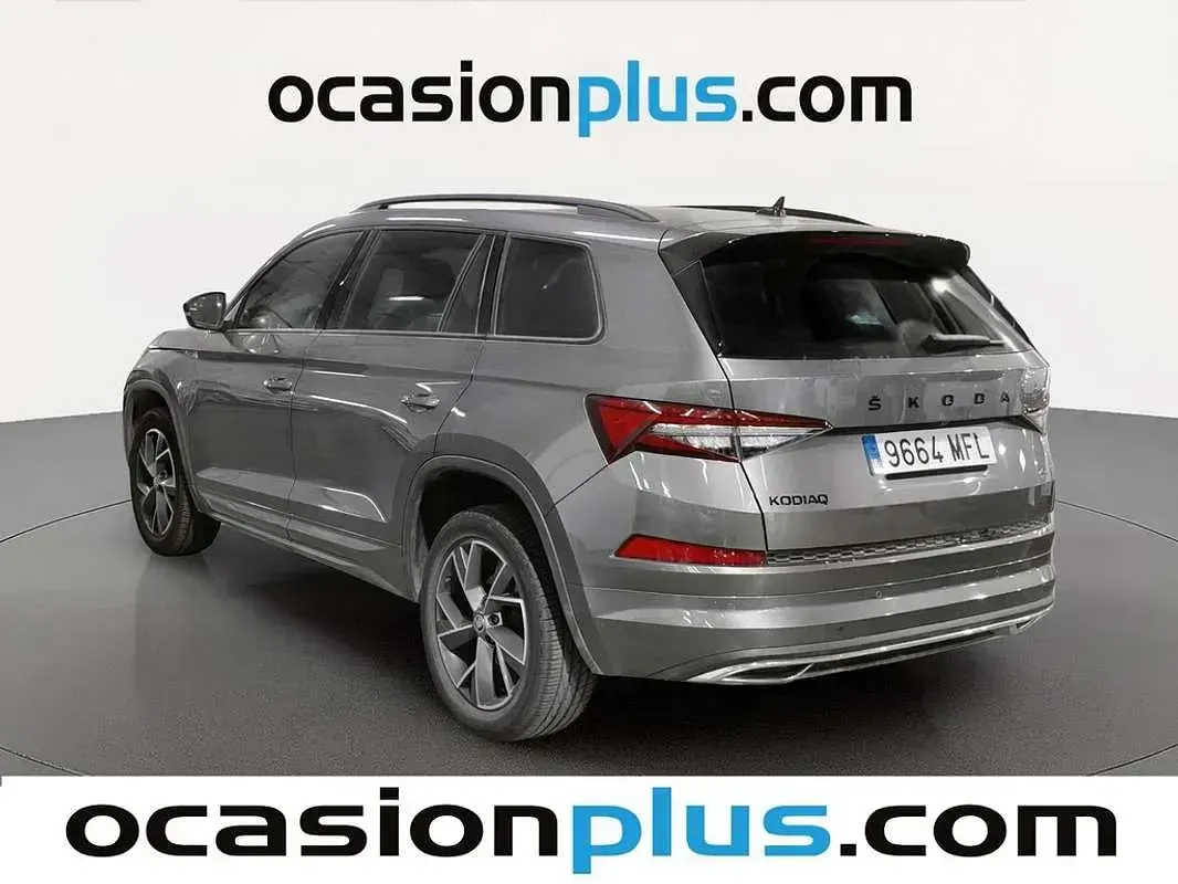 Usado Skoda Kodiaq SportLine 150 CV (110 kW) 2023 Gris SUV