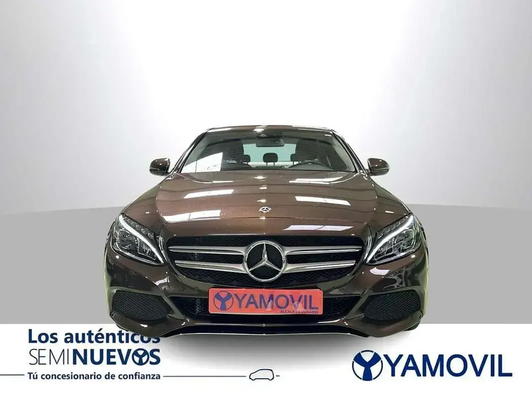 Usado Mercedes C220 170 CV (125 kW) 2018 Marrón Berlina