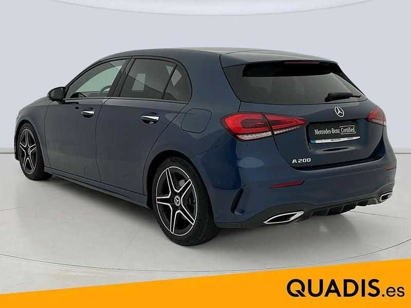 Usado Mercedes A200 163 CV (119 kW) 2022 Azul Utilitario