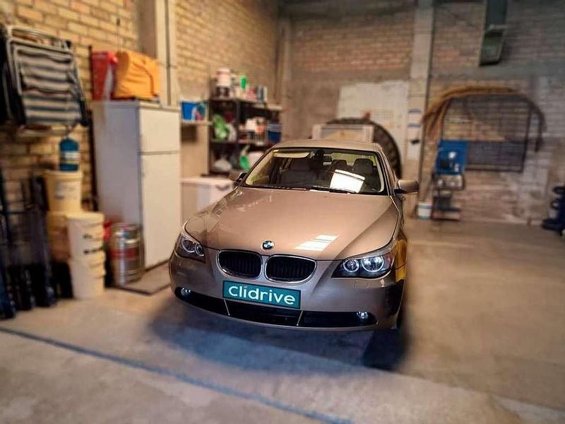 Usado BMW 520 170 CV (125 kW) 2004 Beige Berlina