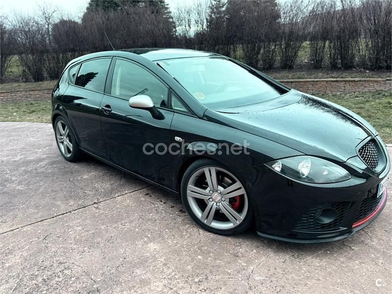 Negro Usado 2010 Seat Leon FR Berlina | 5399 € (Buen precio) - Imagen 1/4