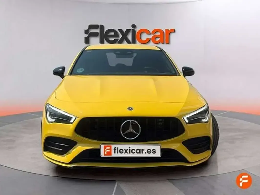 Usado Mercedes CLA200 150 CV (110 kW) 2019 Amarillo Coupe