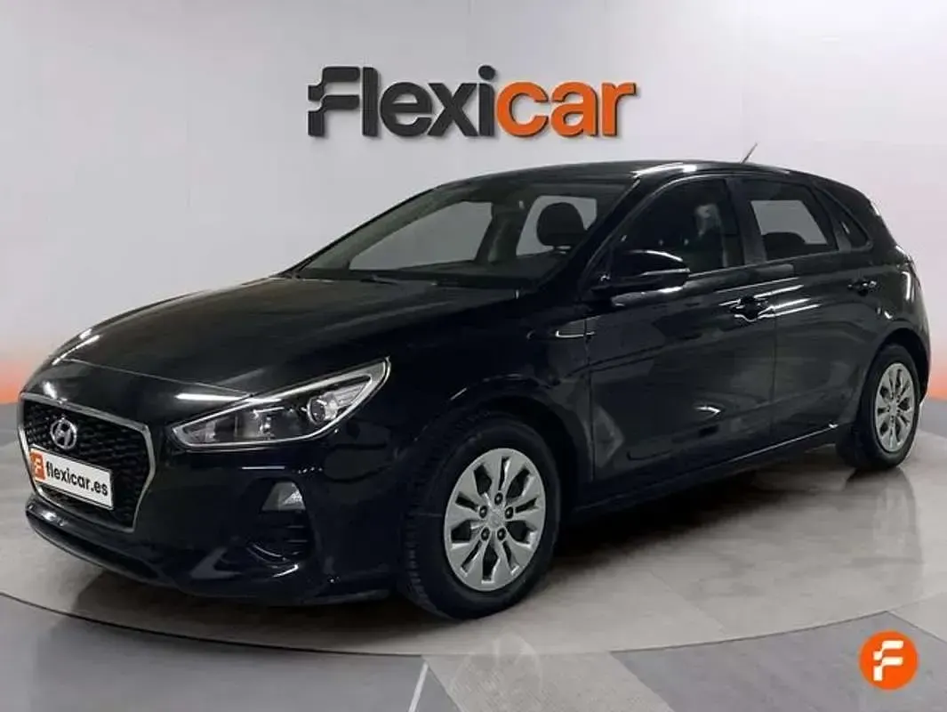 Usado Hyundai i30 GO! 95 CV (69 kW) 2017 Negro Utilitario