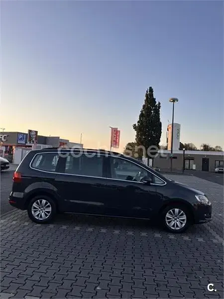 Usado VW Sharan 170 CV (125 kW) 2011 Gris / plata Monovolumen