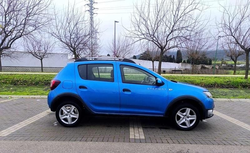 Usado Dacia Sandero Stepway 90 CV (66 kW) 2013 Utilitario