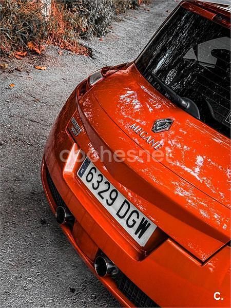 Naranja Usado 2005 Renault Mégane II Berlina | 9000 € - Imagen 1/4