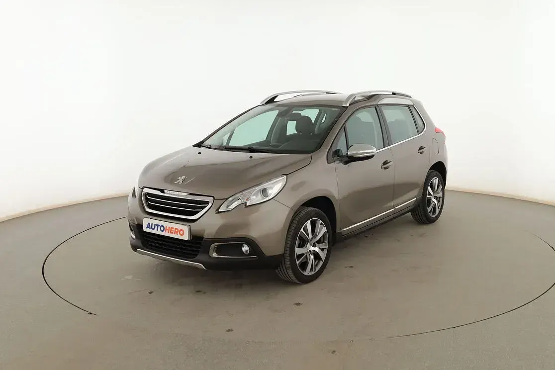 Usado Peugeot 2008 Allure 110 CV (80 kW) 2016 SUV
