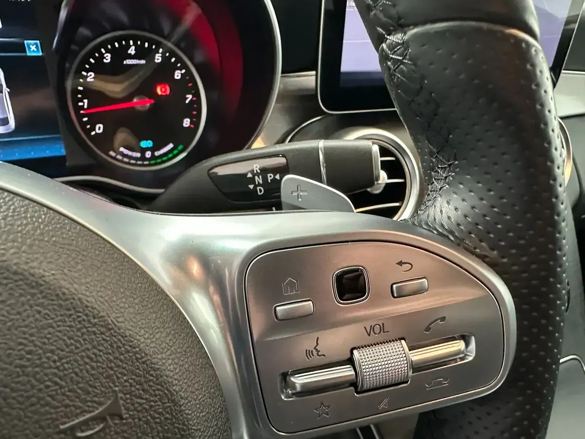 Usado Mercedes 200 184 CV (135 kW) 2020 Gris Coupe