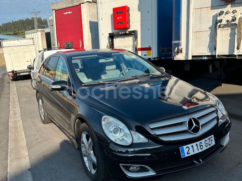 Negro Usado 2006 Mercedes R320 Monovolumen | 8500 € (Precio justo) - Imagen 1/4