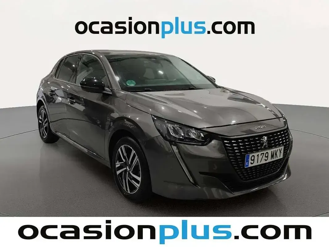 Usado Peugeot 208 Allure 102 CV (75 kW) 2023 Gris Utilitario