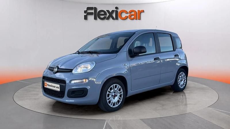 Usado Fiat Panda 71 CV (52 kW) 2022 Gris Utilitario