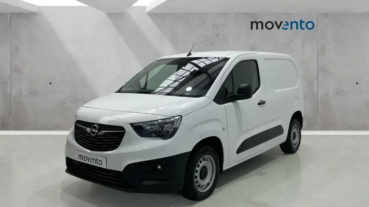 Usado Opel Combo S 102 CV (75 kW) 2022 Blanco Monovolumen