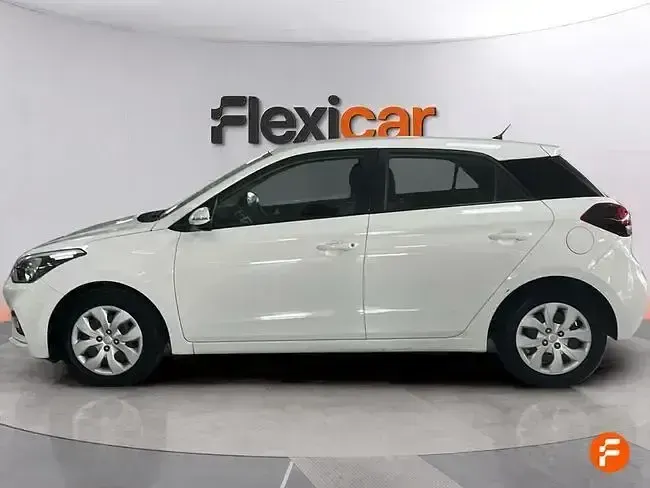 Begagnad Hyundai i20 84 HK (61 kW) 2020 Vit Halvkombi