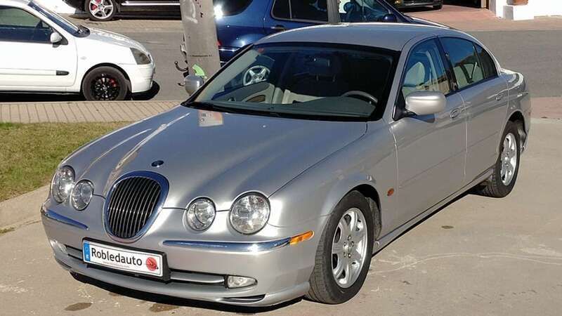 Gris Usado 2000 Jaguar S-Type S Berlina | 6600 € - Imagen 1/4