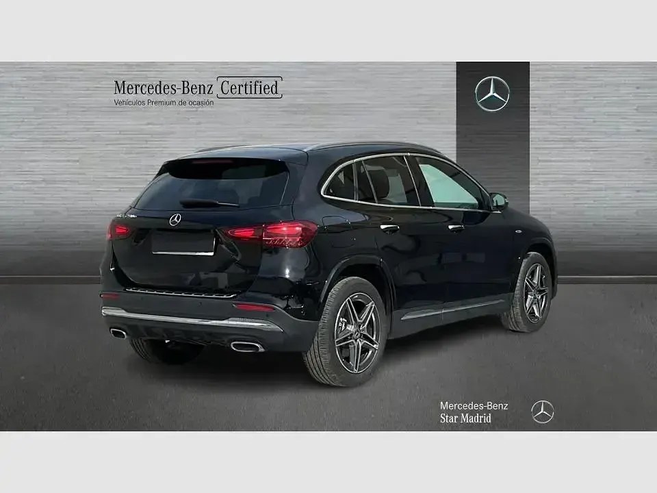 Używany Mercedes GLA250 AMG line 218 KM (160 kW) 2025 Czarny SUV