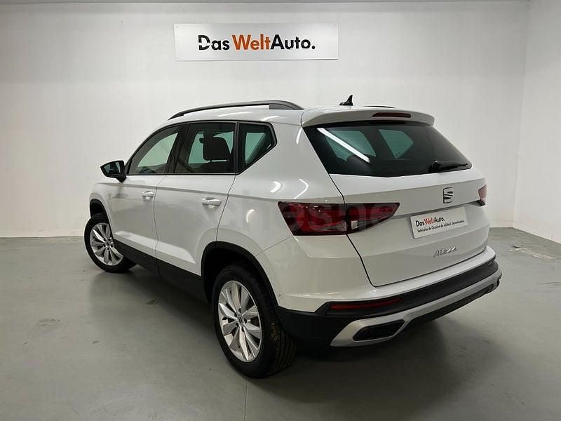 Usado Seat Ateca Style 150 CV (110 kW) 2022 Blanco SUV