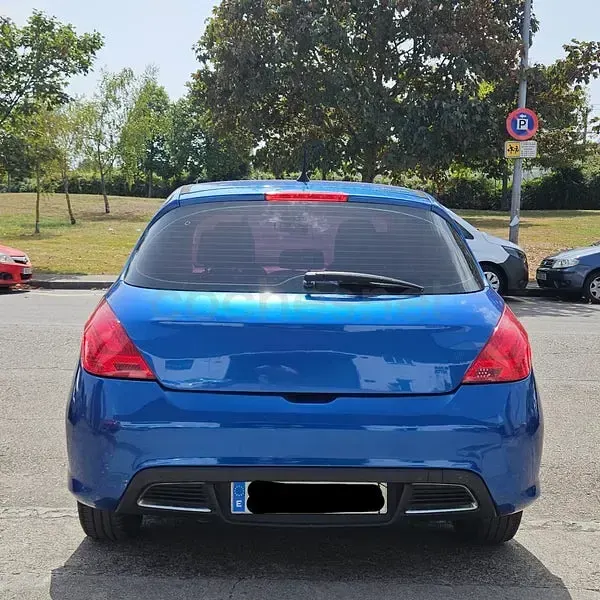 Usado Peugeot 308 90 CV (66 kW) 2010 Azul Berlina