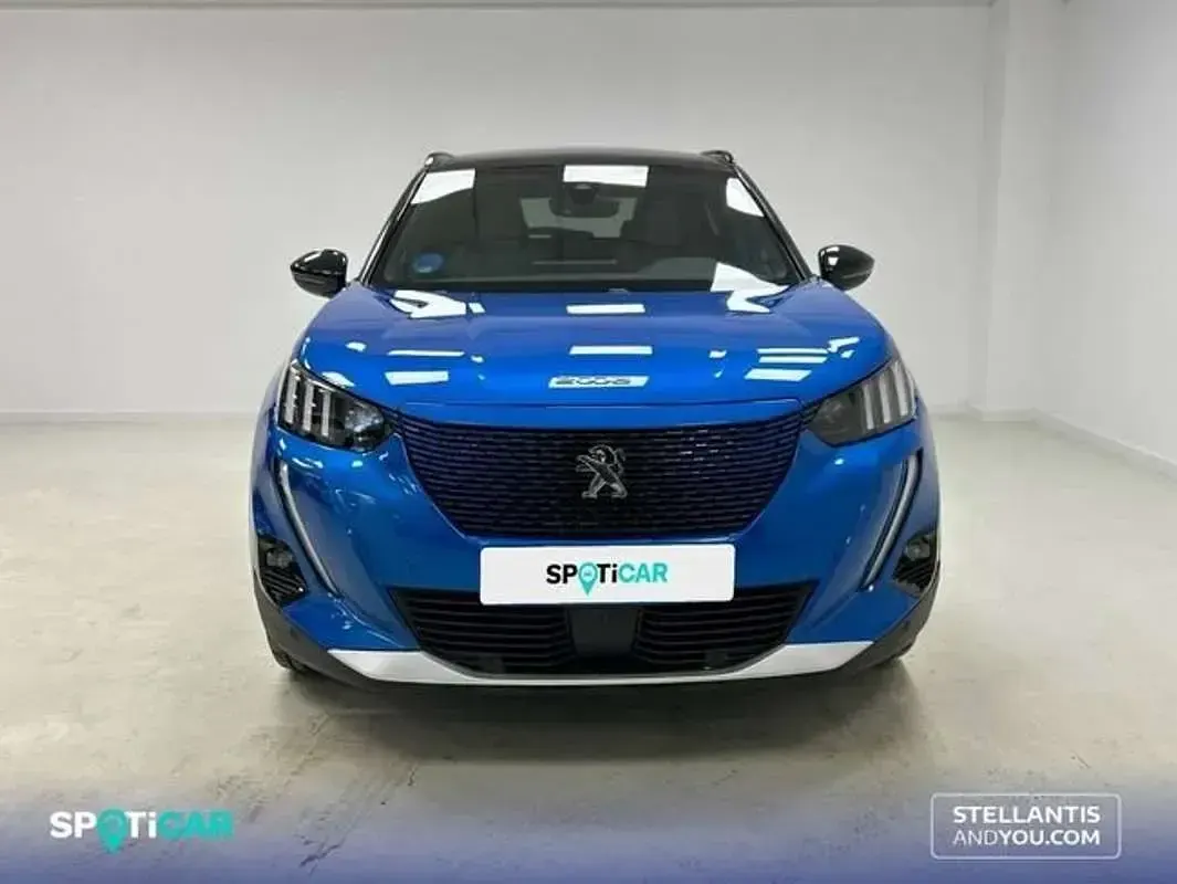 Usado Peugeot e-2008 GT 100 kW (136 CV) 2020 Azul SUV