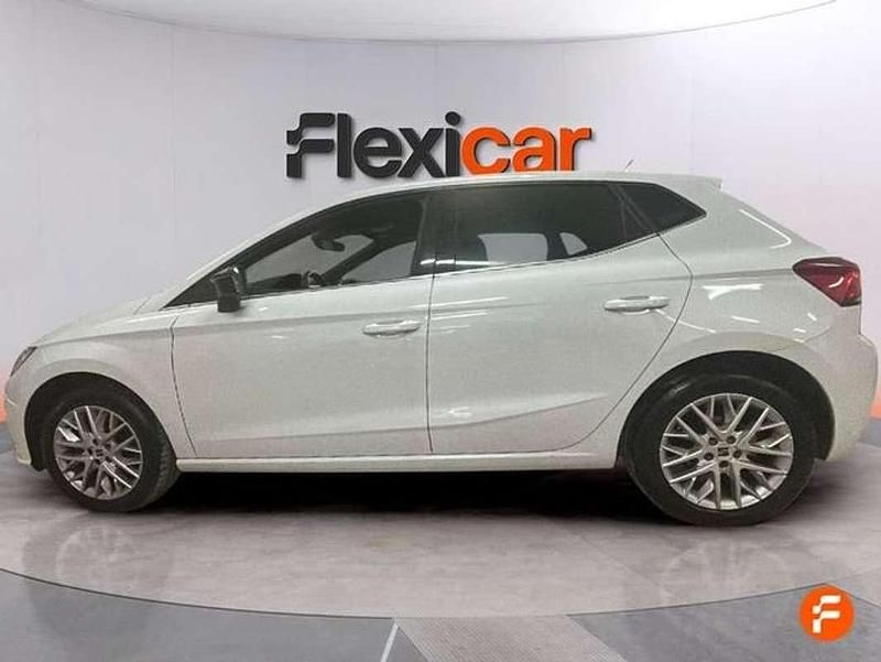 Usado Seat Ibiza Style 116 HP (85 kW) 2024 Branco Citadino