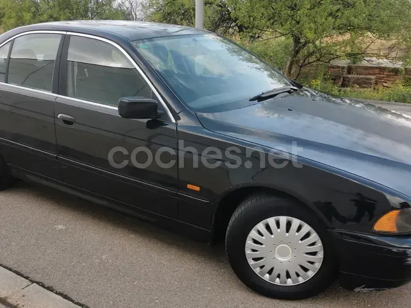 Usado BMW 525 192 CV (141 kW) 2001 Negro Berlina
