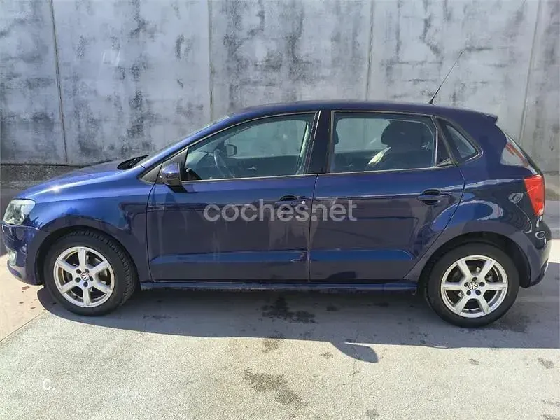 Usado VW Polo Advance 85 CV (62 kW) 2010 Azul Utilitario