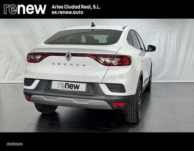 Usado Renault Arkana Zen 140 CV (102 kW) 2022 Blanco SUV