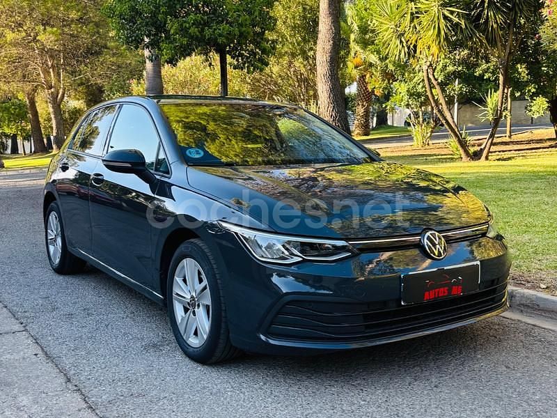 Gris / plata Usado 2023 VW Golf VIII Life Berlina | 15.990 € (Super precio) - Imagen 1/4