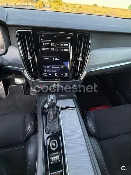 Käytetty Volvo S90 R-Design 150 HP (110 kW) 2019 Harmaa Sedan