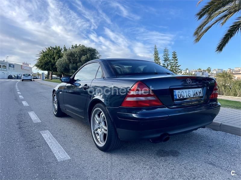 Usado Mercedes SLK230 193 CV (141 kW) 1998 Azul Descapotable