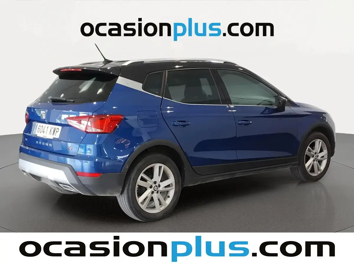 Usado Seat Arona FR 90 CV (66 kW) 2019 Azul SUV