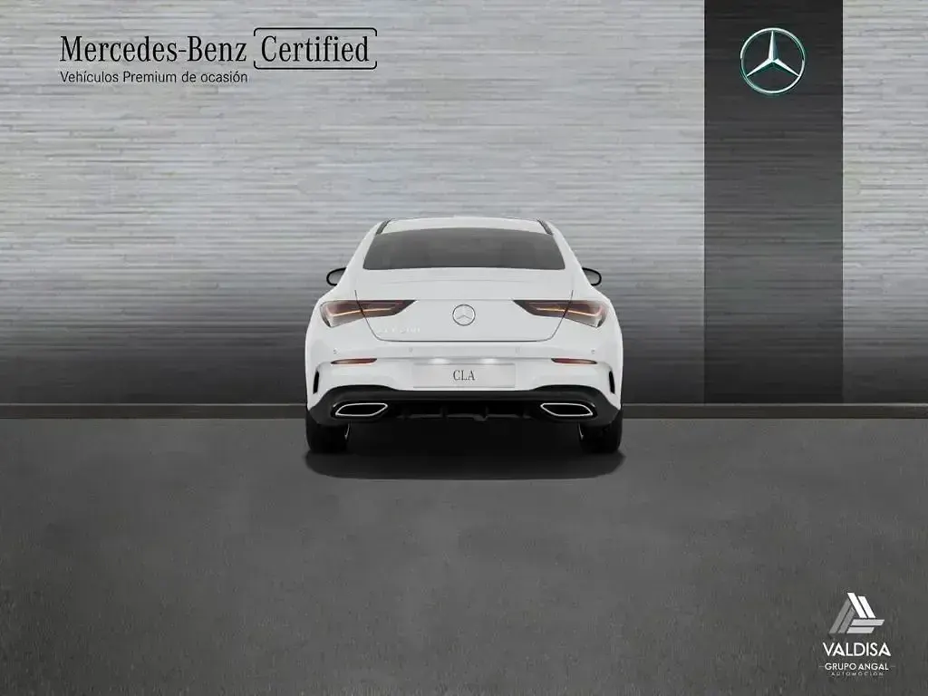 Usado Mercedes CLA200 163 CV (119 kW) 2025 Blanco Berlina