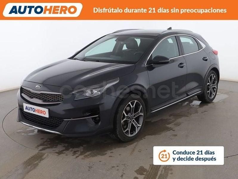 Usado Kia XCeed 136 CV (100 kW) 2019 Gris SUV