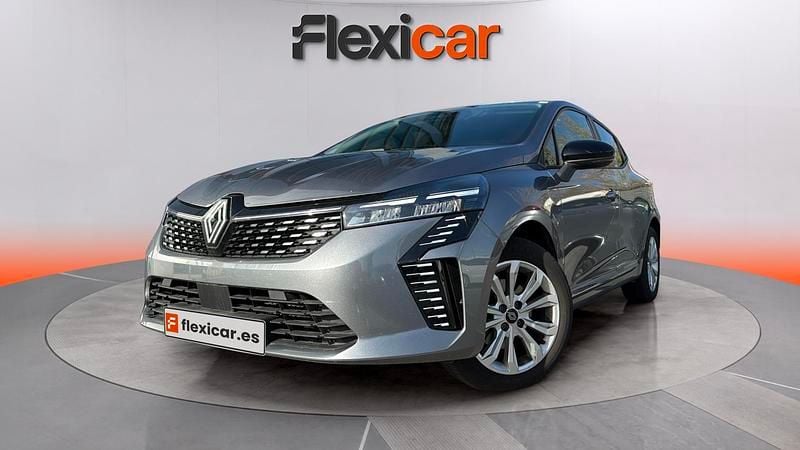 Begagnad Renault Clio V Evolution 101 HK (74 kW) 2025 Grå Sedan