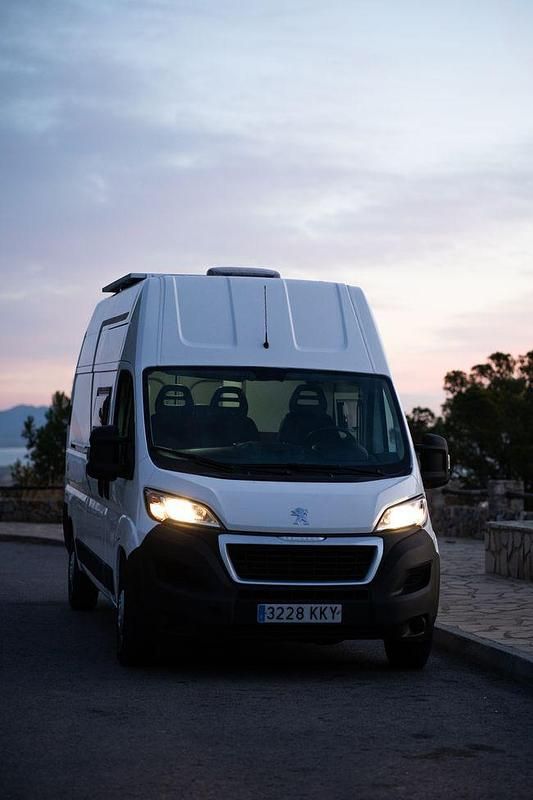 Usado Peugeot Boxer 118 CV (86 kW) 2018 Blanco Van