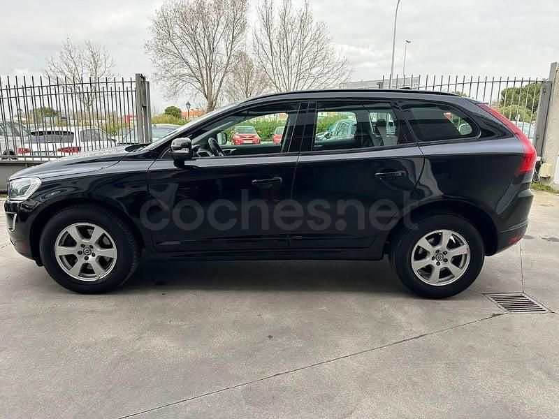 Usado Volvo XC60 Kinetic 136 CV (100 kW) 2013 Gris / plata SUV