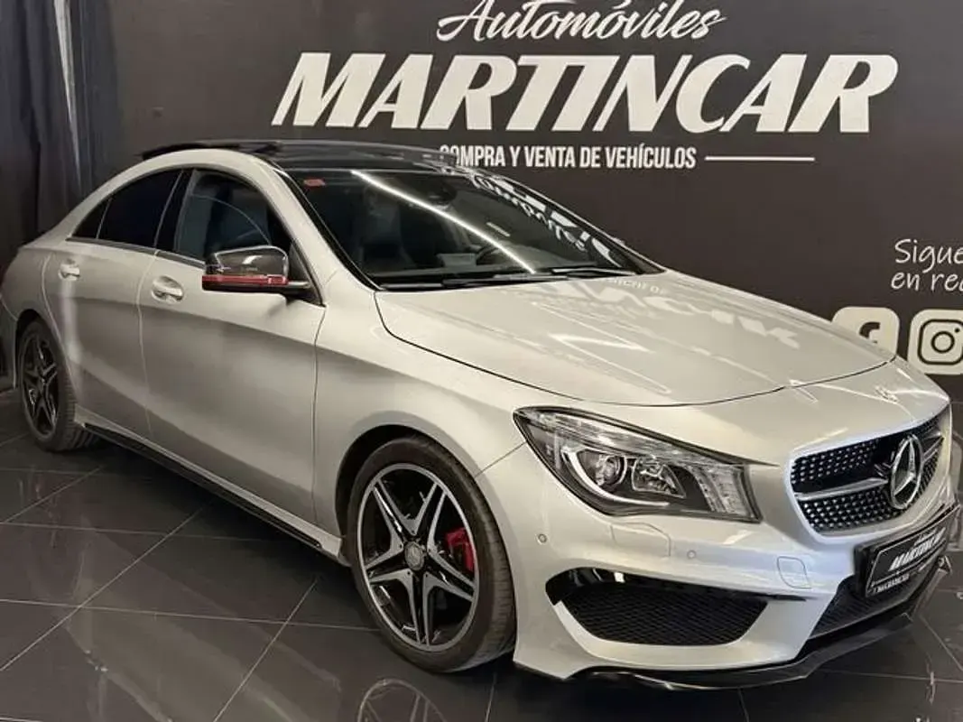 Usado Mercedes C220 AMG line 155 CV (114 kW) 2013 Gris Coupe