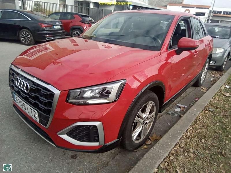 Usado Audi Q2 Advanced 150 CV (110 kW) 2021 Rojo SUV