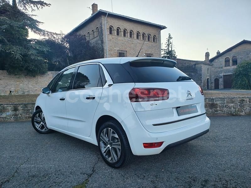 Usado Citroën C4 Picasso Attraction 130 CV (95 kW) 2015 Blanco Monovolumen