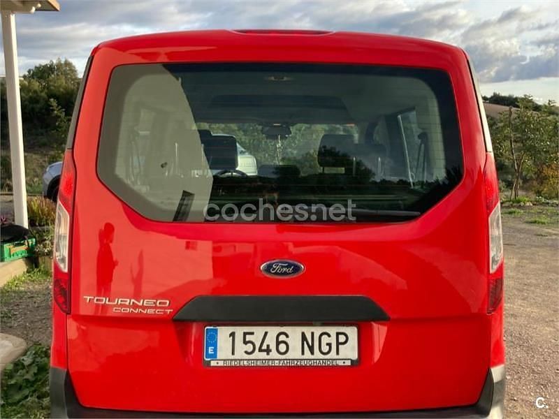 Usado Ford Tourneo Connect Titanium 120 CV (88 kW) 2020 Rojo Monovolumen
