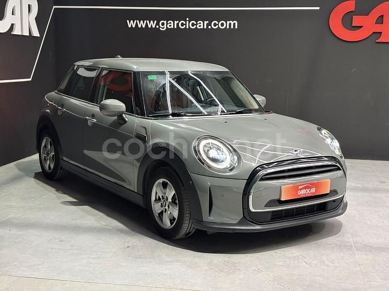 Usado Mini ONE 102 CV (75 kW) 2021 Gris / plata Utilitario